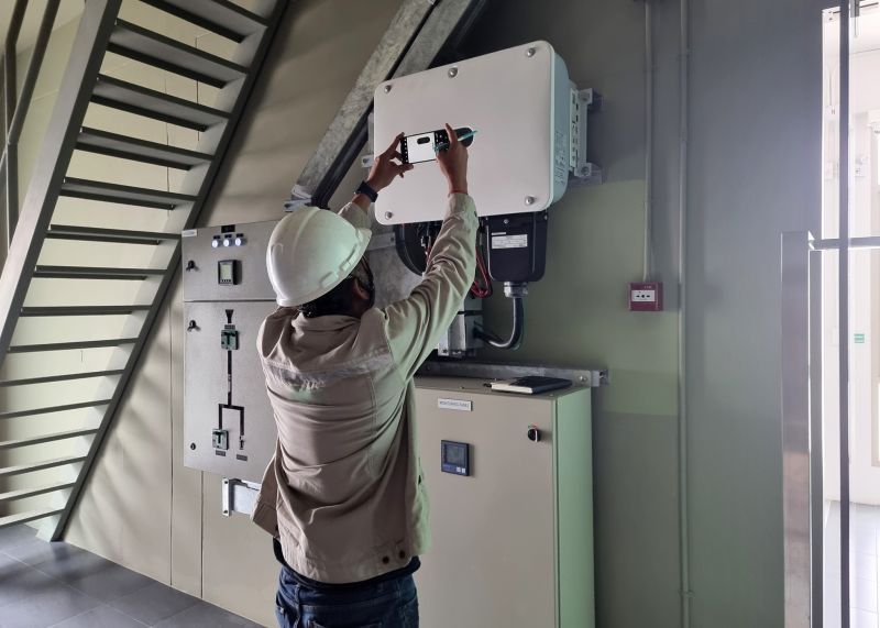 Toggle Switch Installation